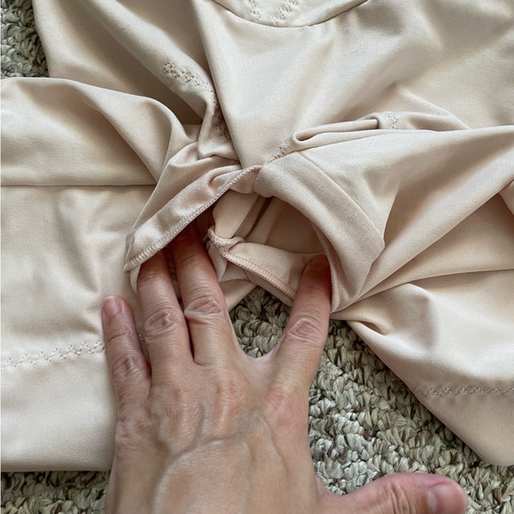 Flexxees by Maidenform Shapewear Medium Bra Line to Mid Thigh Biketard - Picture 5 of 7